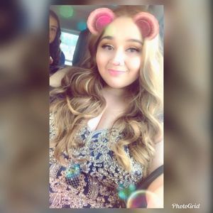 Meet your Posher, Isabel